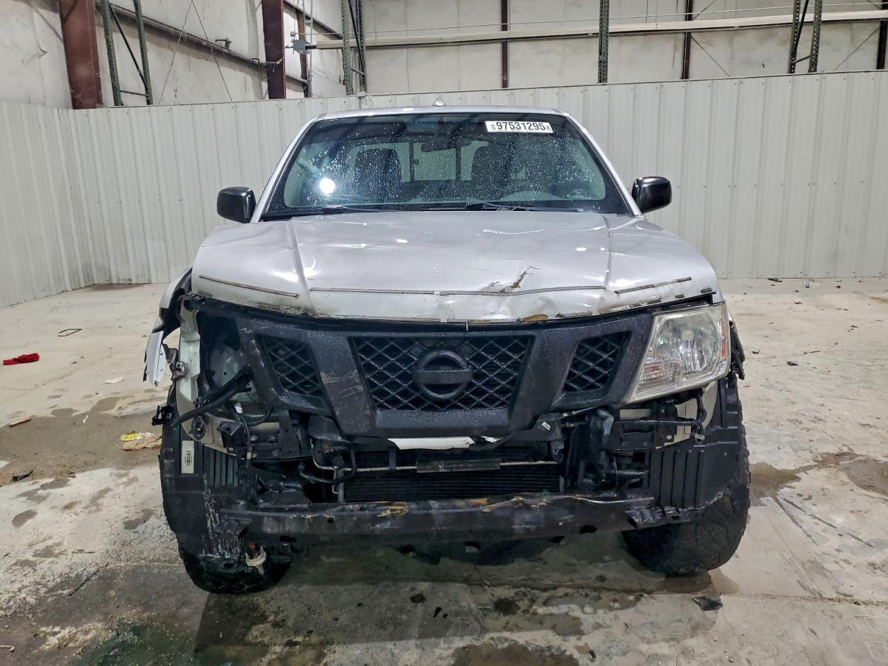 2018 NISSAN FRONTIER S photo 5