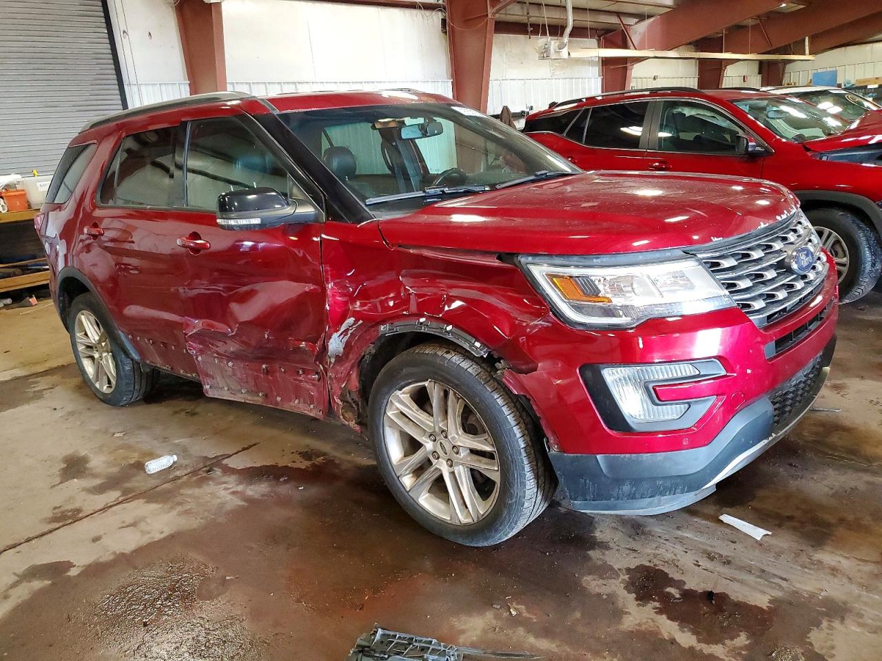2016 FORD EXPLORER XLT photo 4