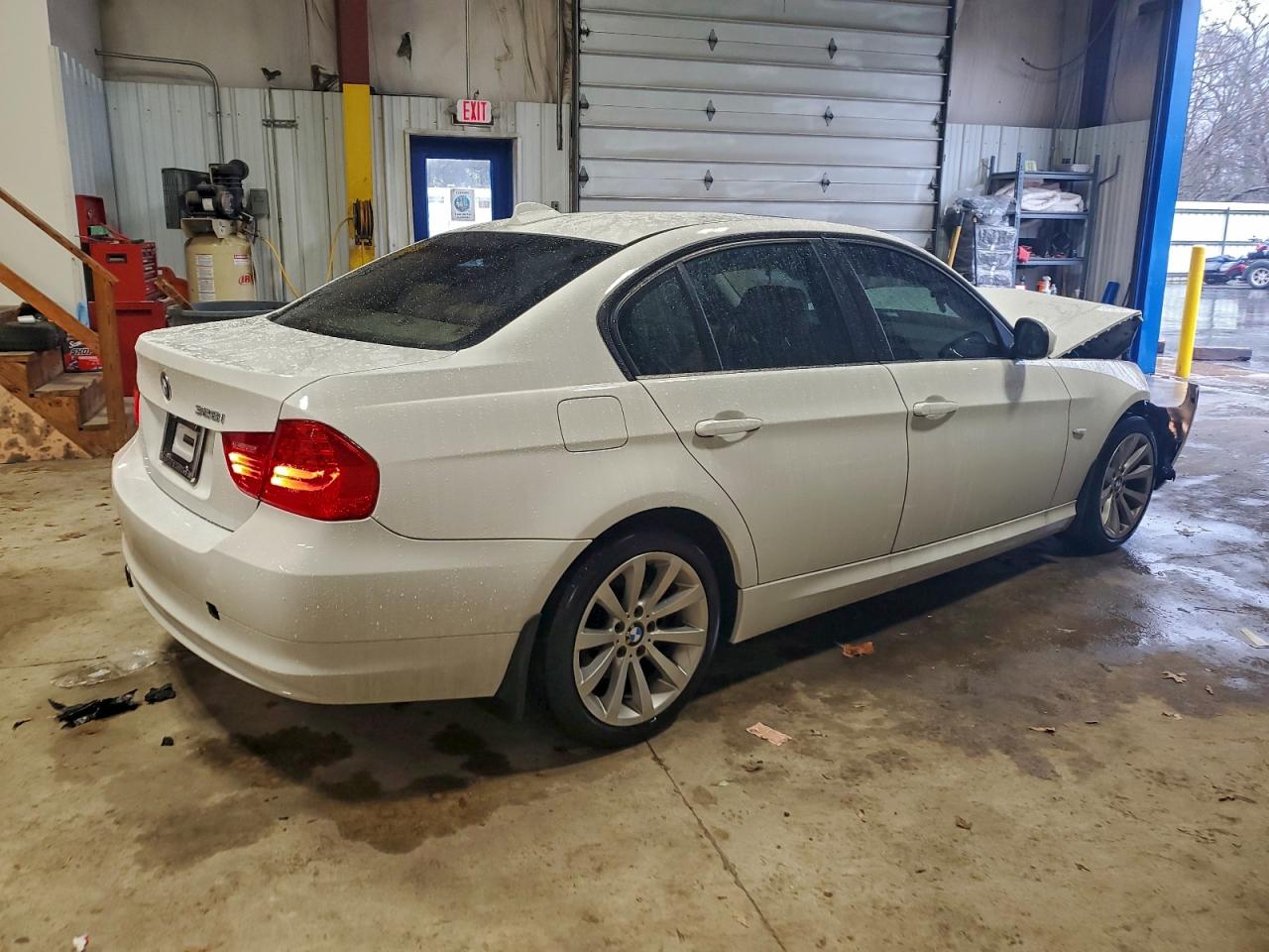 2011 BMW 328 I photo 3