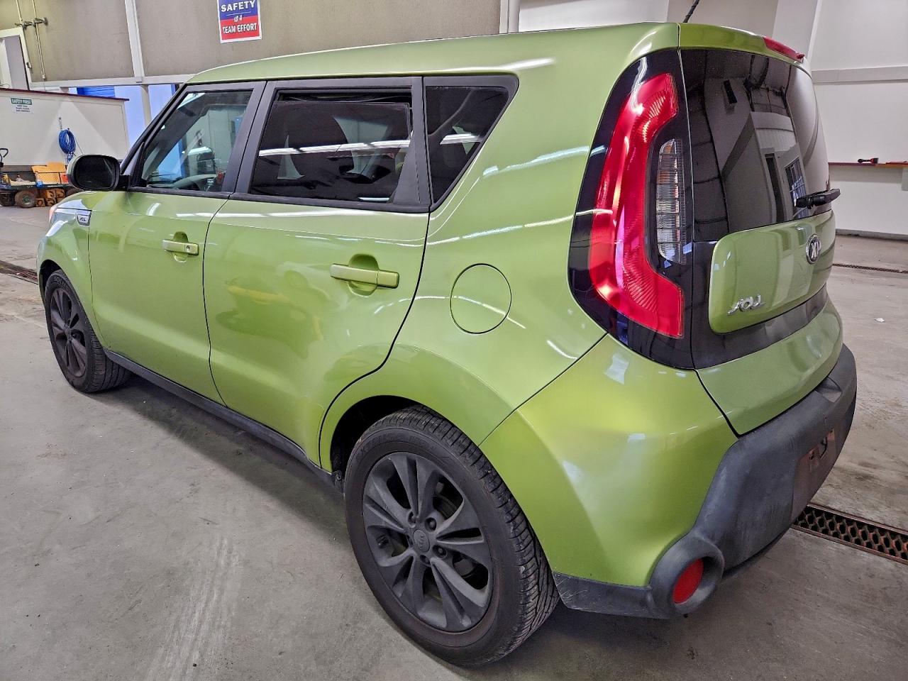 2015 KIA SOUL + photo 3