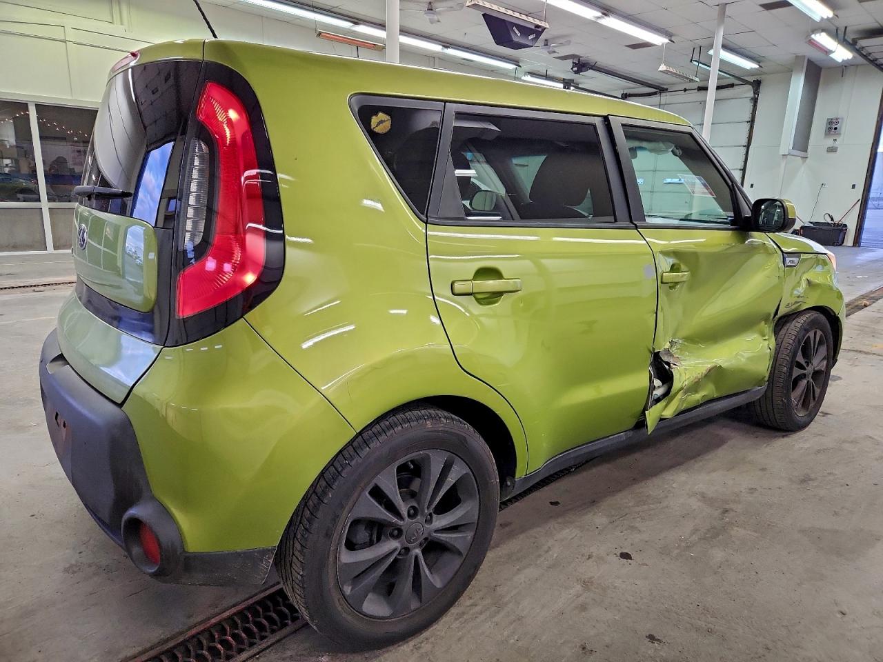 2015 KIA SOUL + photo 5
