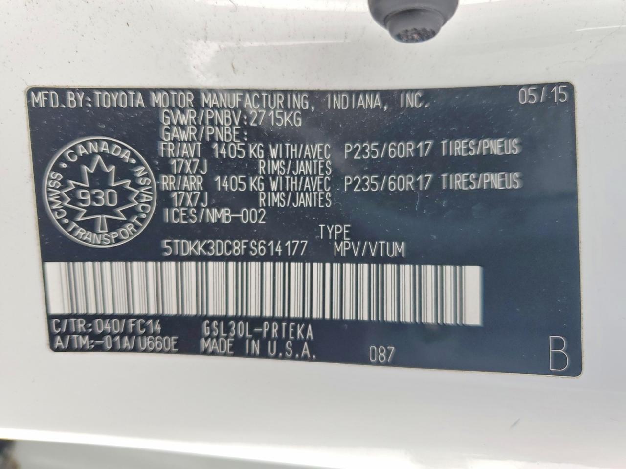 2015 TOYOTA SIENNA LE photo 37