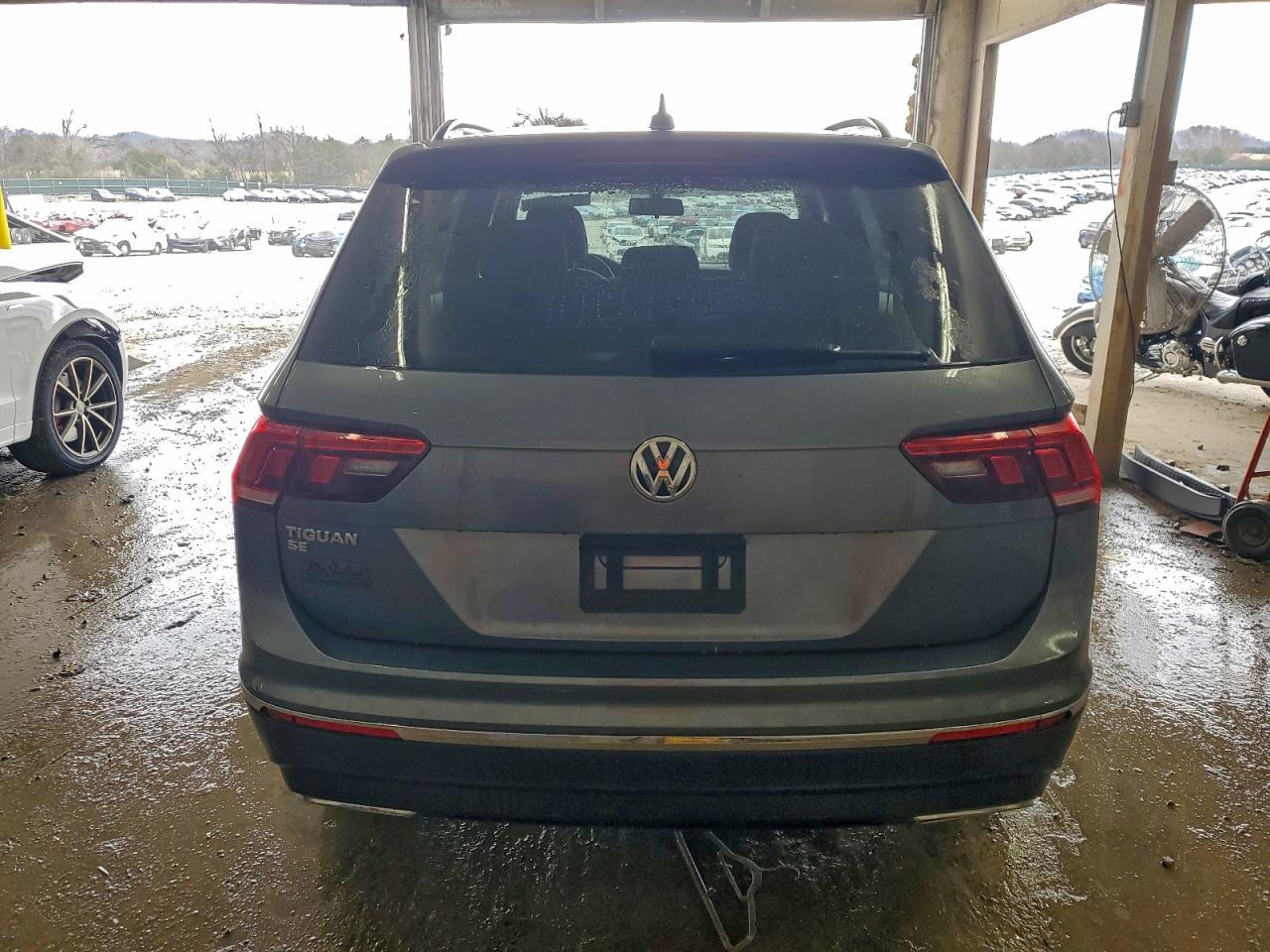 2021 VOLKSWAGEN TIGUAN SE photo 6
