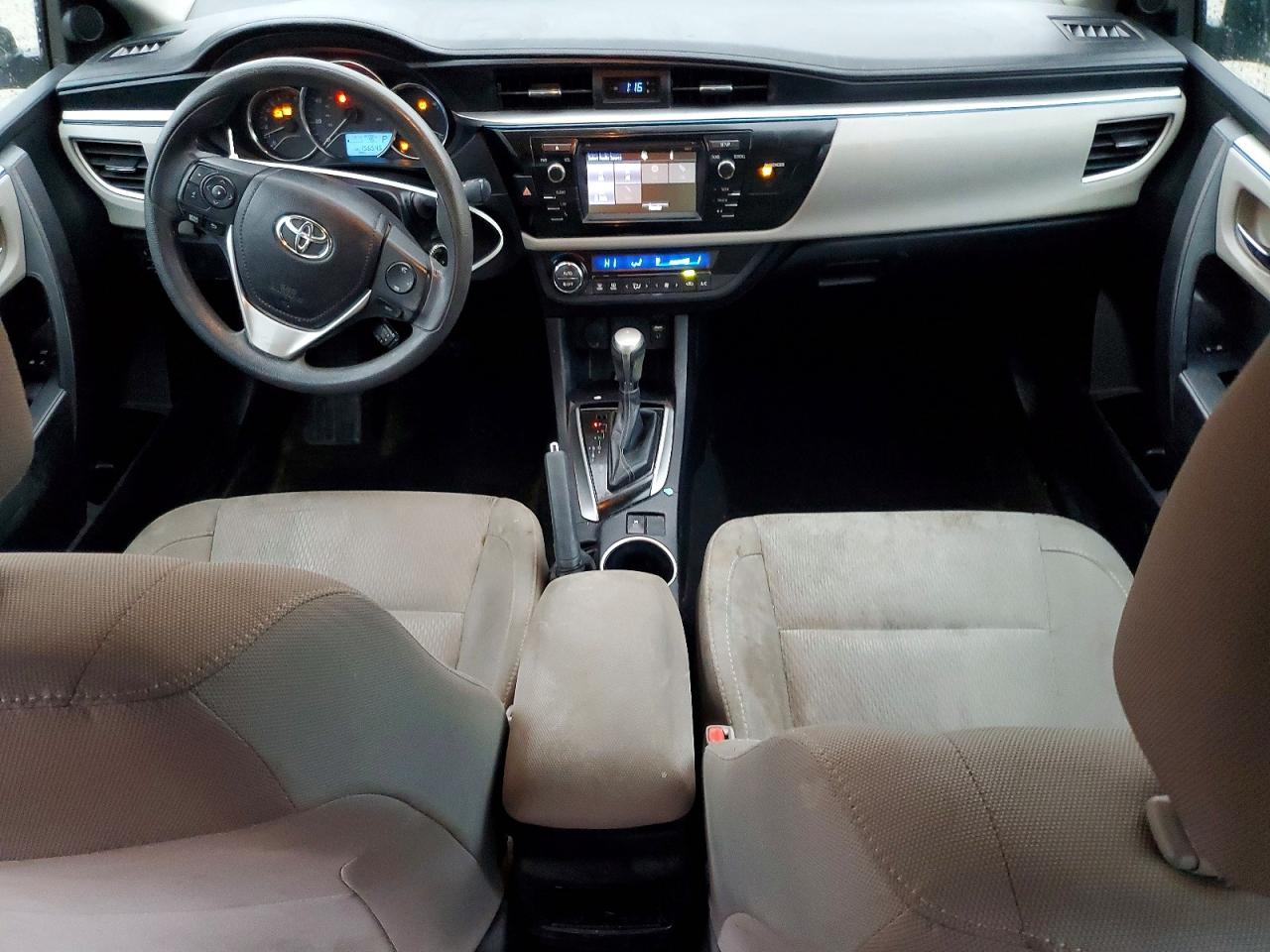 2016 TOYOTA COROLLA L photo 8