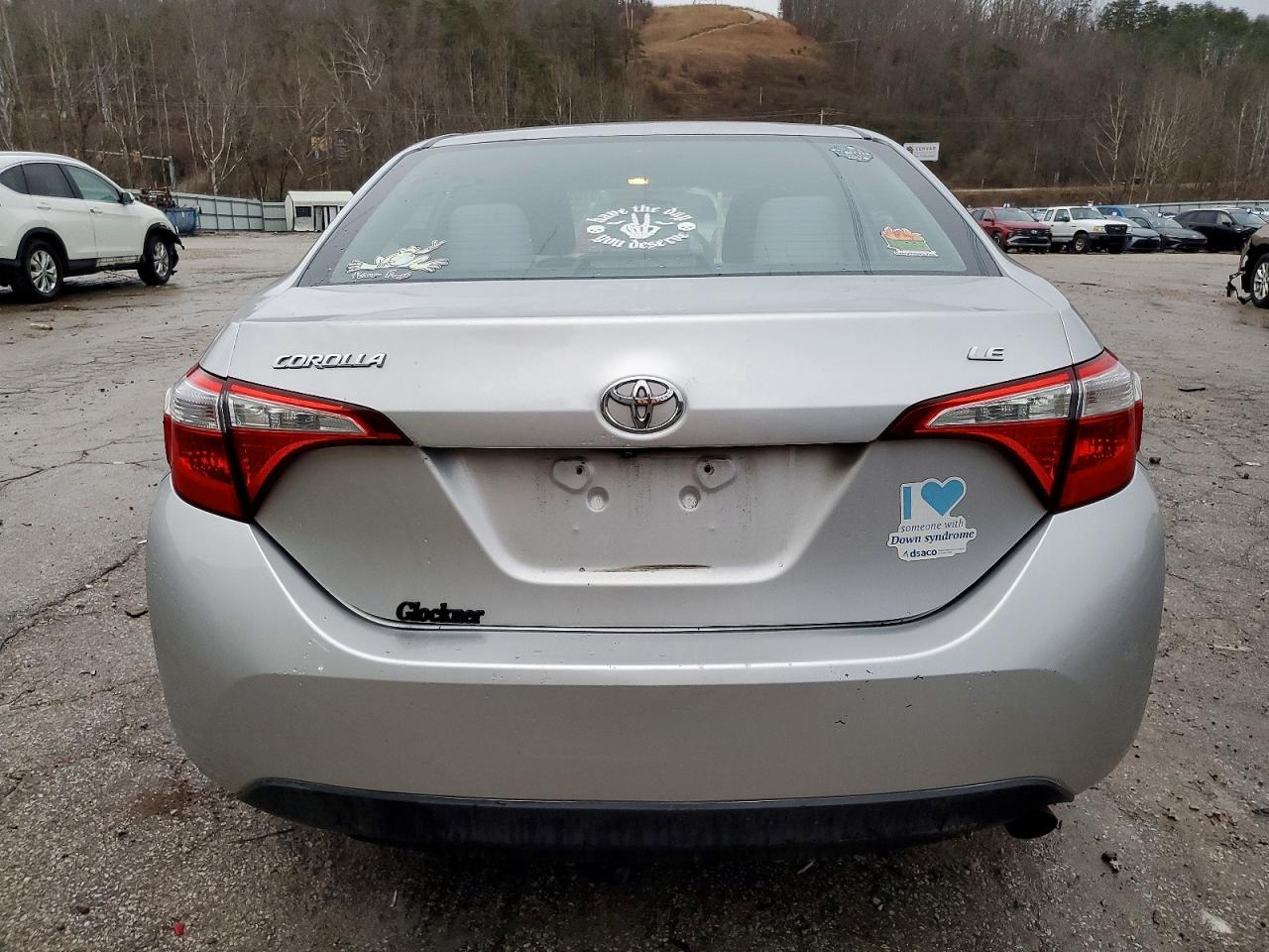 2016 TOYOTA COROLLA L photo 6
