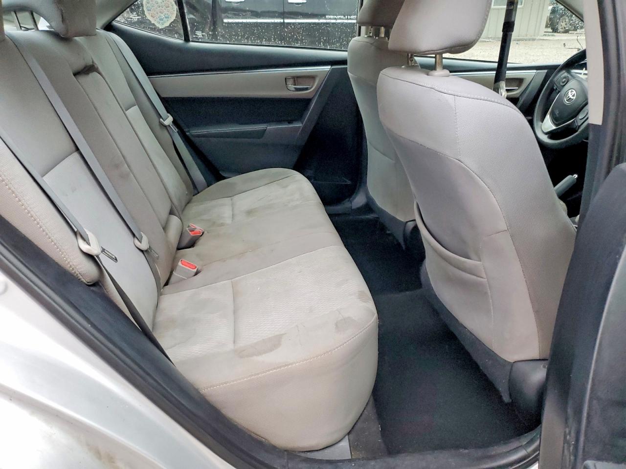 2016 TOYOTA COROLLA L photo 10