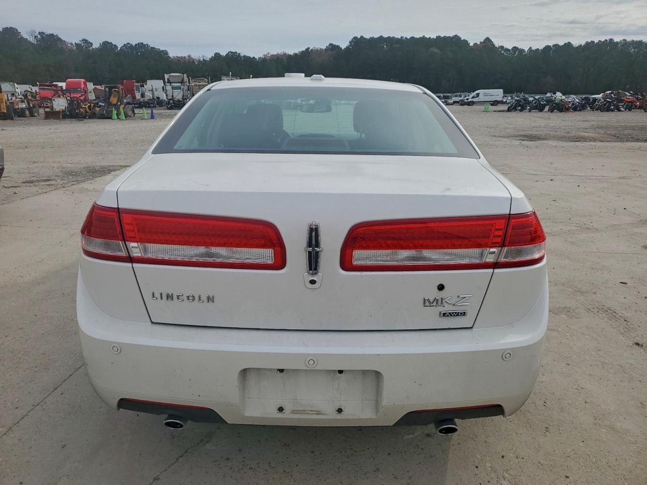 2012 LINCOLN MKZ photo 6