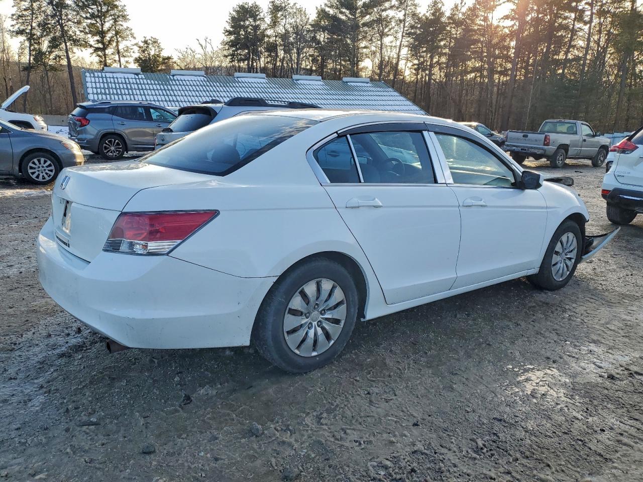 2010 HONDA ACCORD LX photo 3