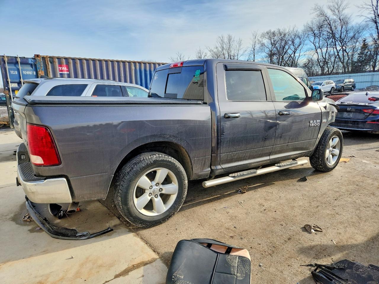 2018 RAM 1500 SLT photo 3