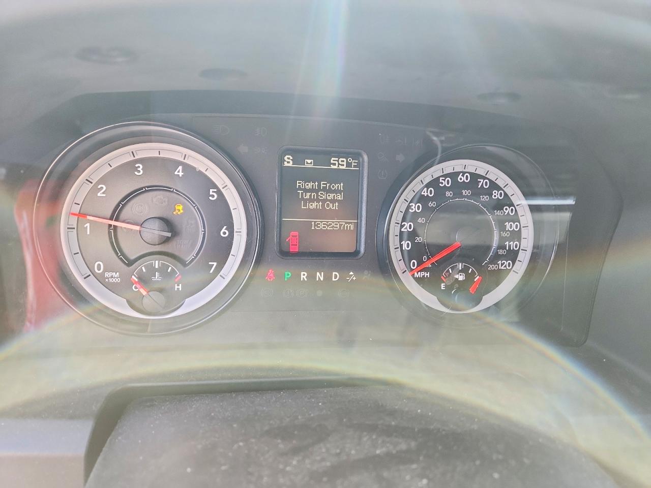 2018 RAM 1500 SLT photo 9