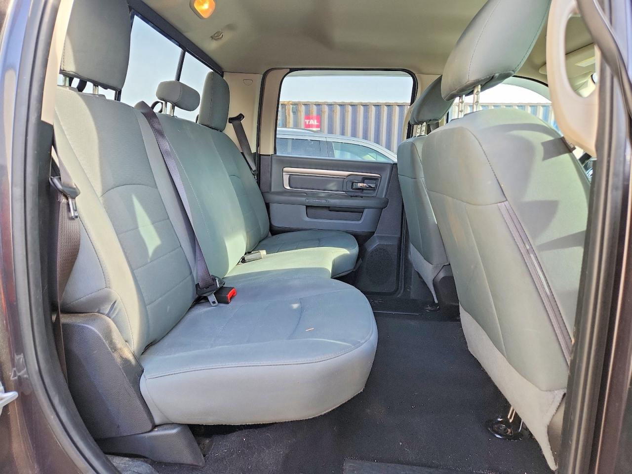 2018 RAM 1500 SLT photo 10