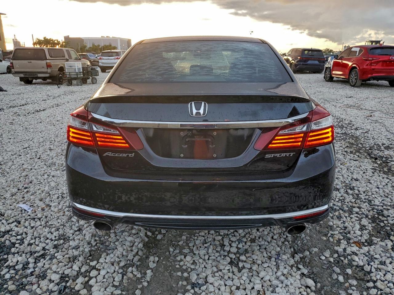 2016 HONDA ACCORD SPORT photo 6
