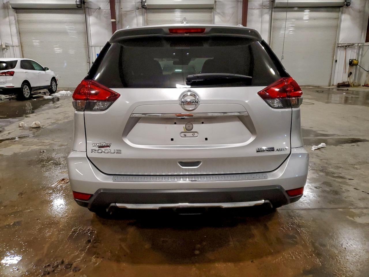 2020 NISSAN ROGUE S photo 6