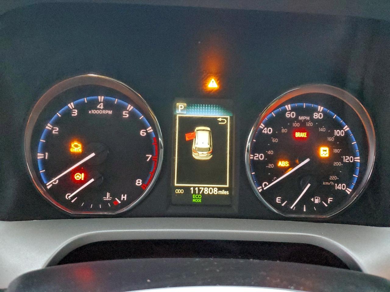 2016 TOYOTA RAV4 XLE photo 9