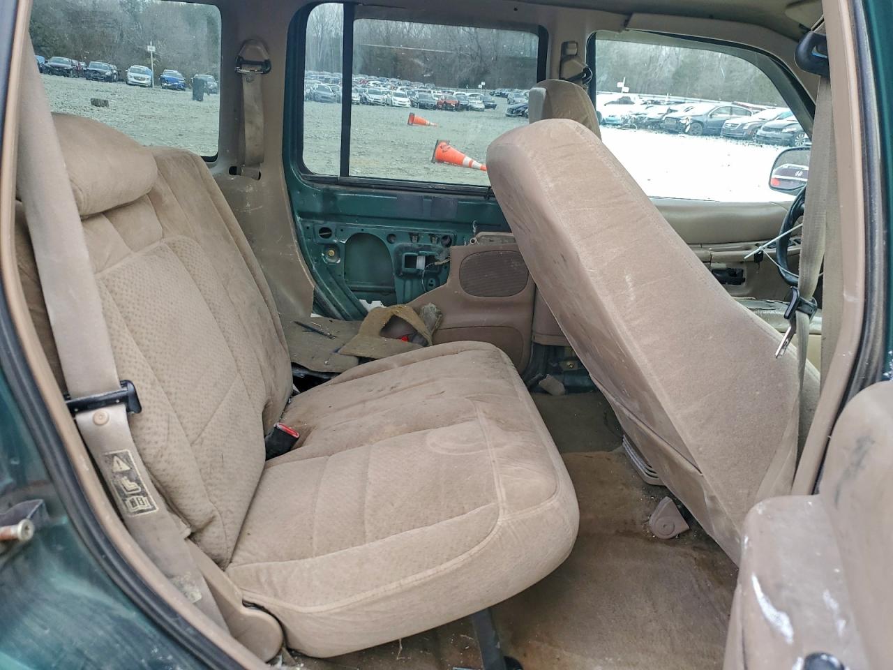 2001 MERCURY MOUNTAINEER photo 10
