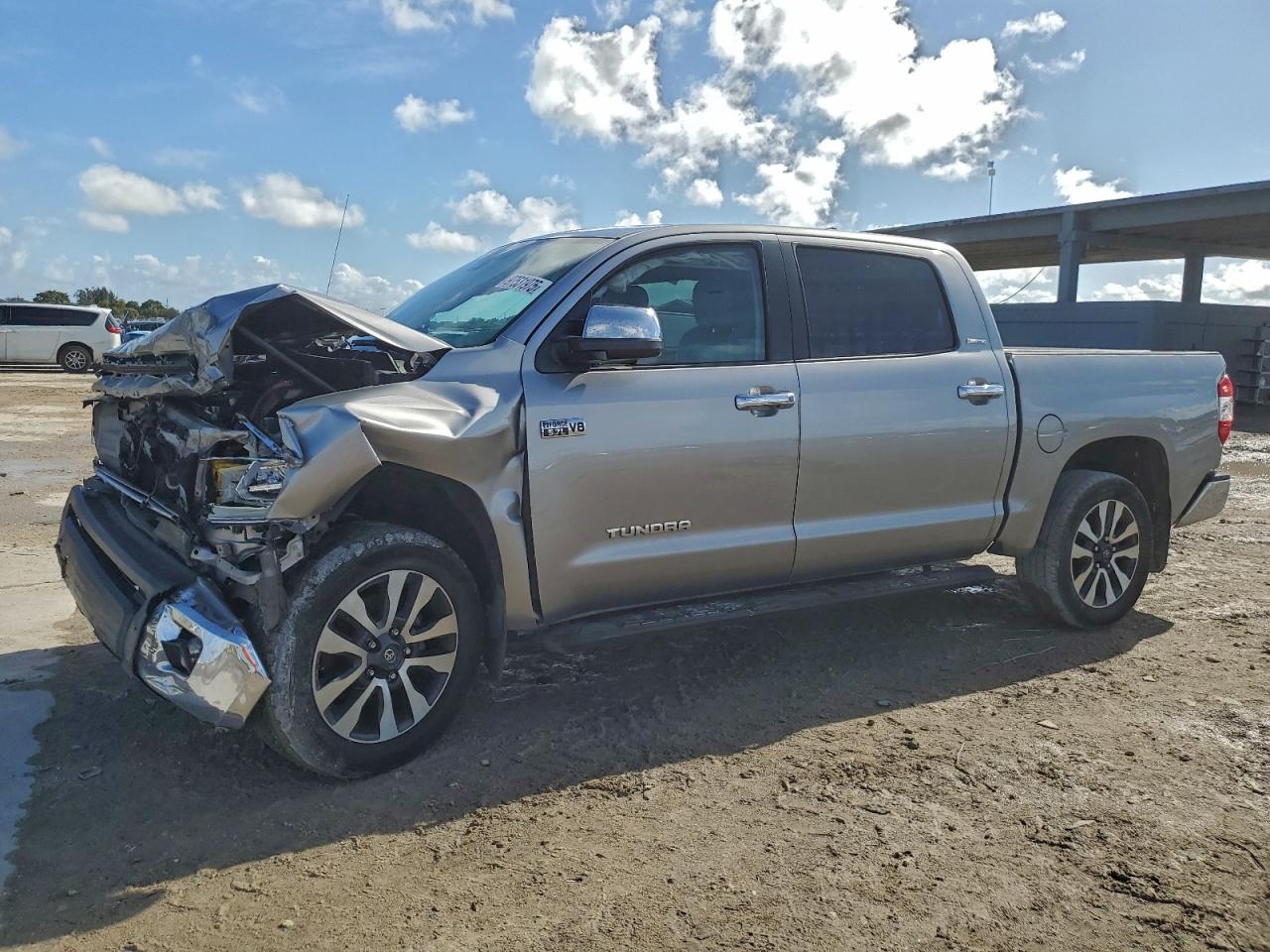 2018 TOYOTA TUNDRA