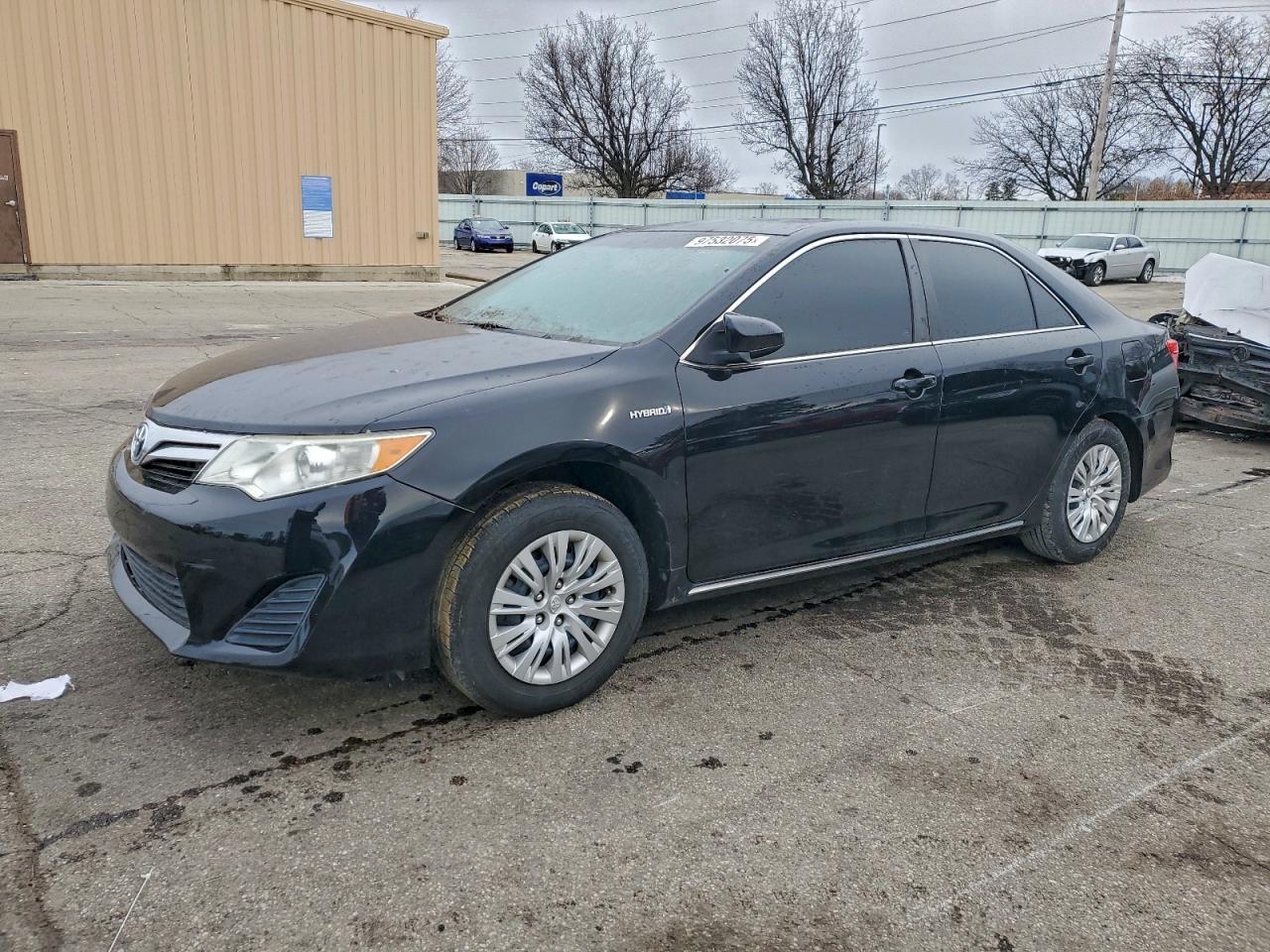 2014 TOYOTA CAMRY