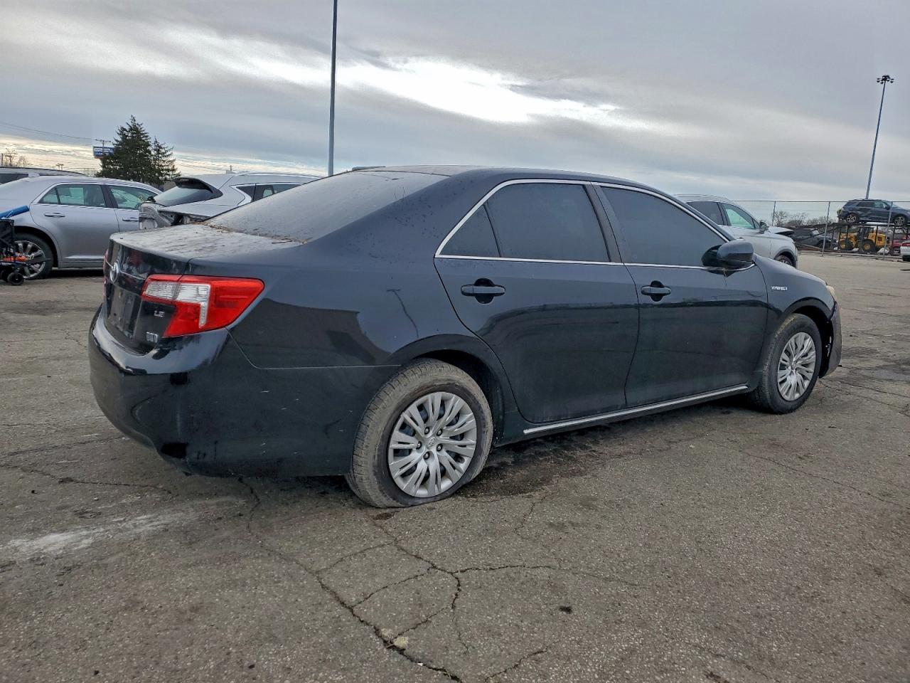 2014 TOYOTA CAMRY HYBRID photo 3