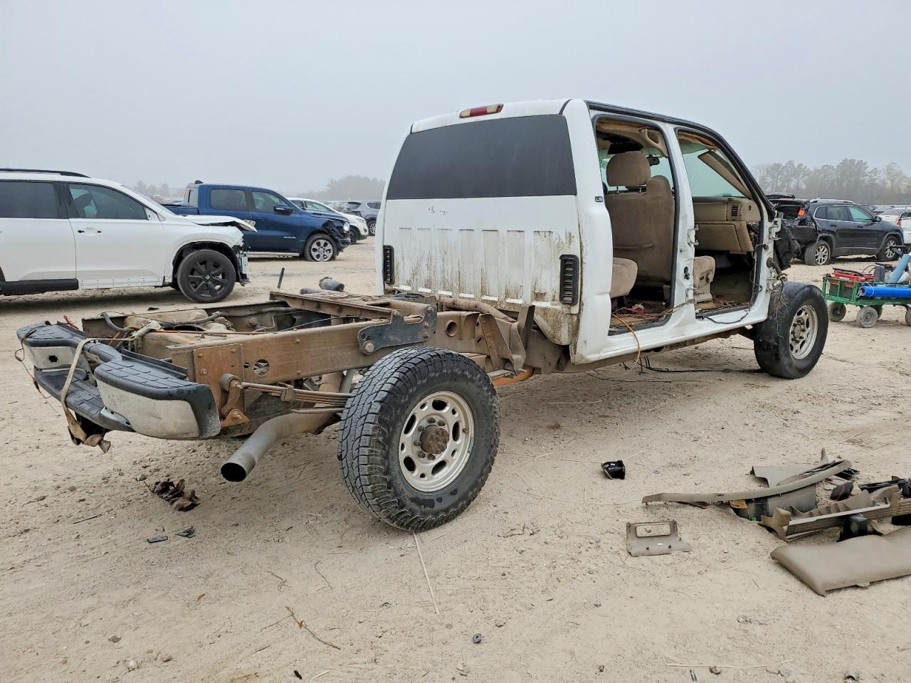 2002 CHEVROLET SILVERADO K2500 HEAVY DUTY photo 3