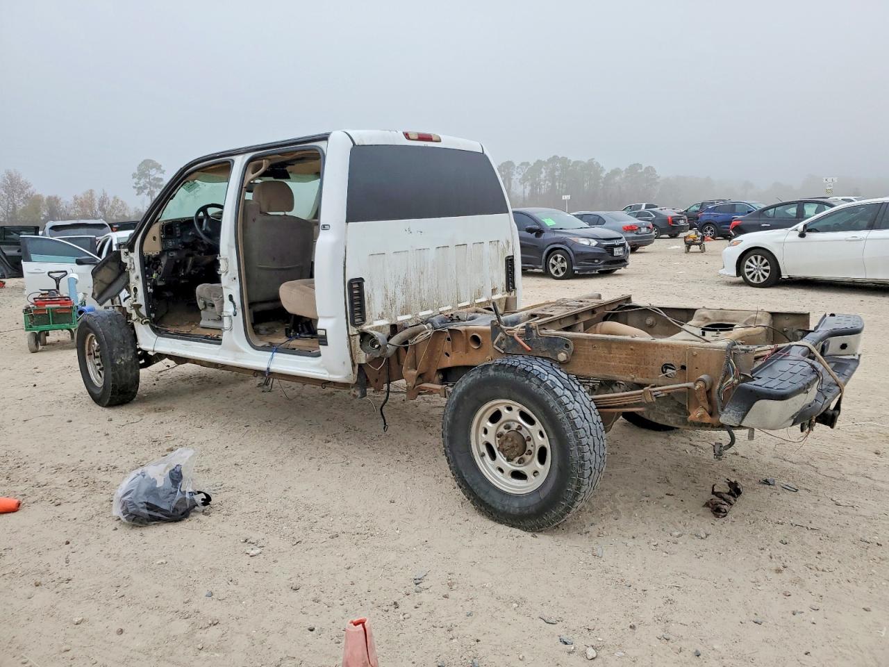 2002 CHEVROLET SILVERADO K2500 HEAVY DUTY photo 2