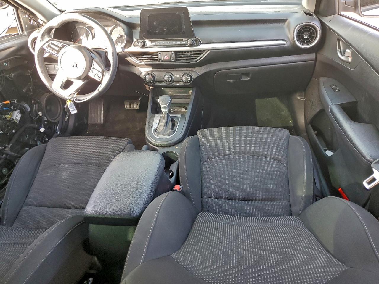 2020 KIA FORTE FE photo 8