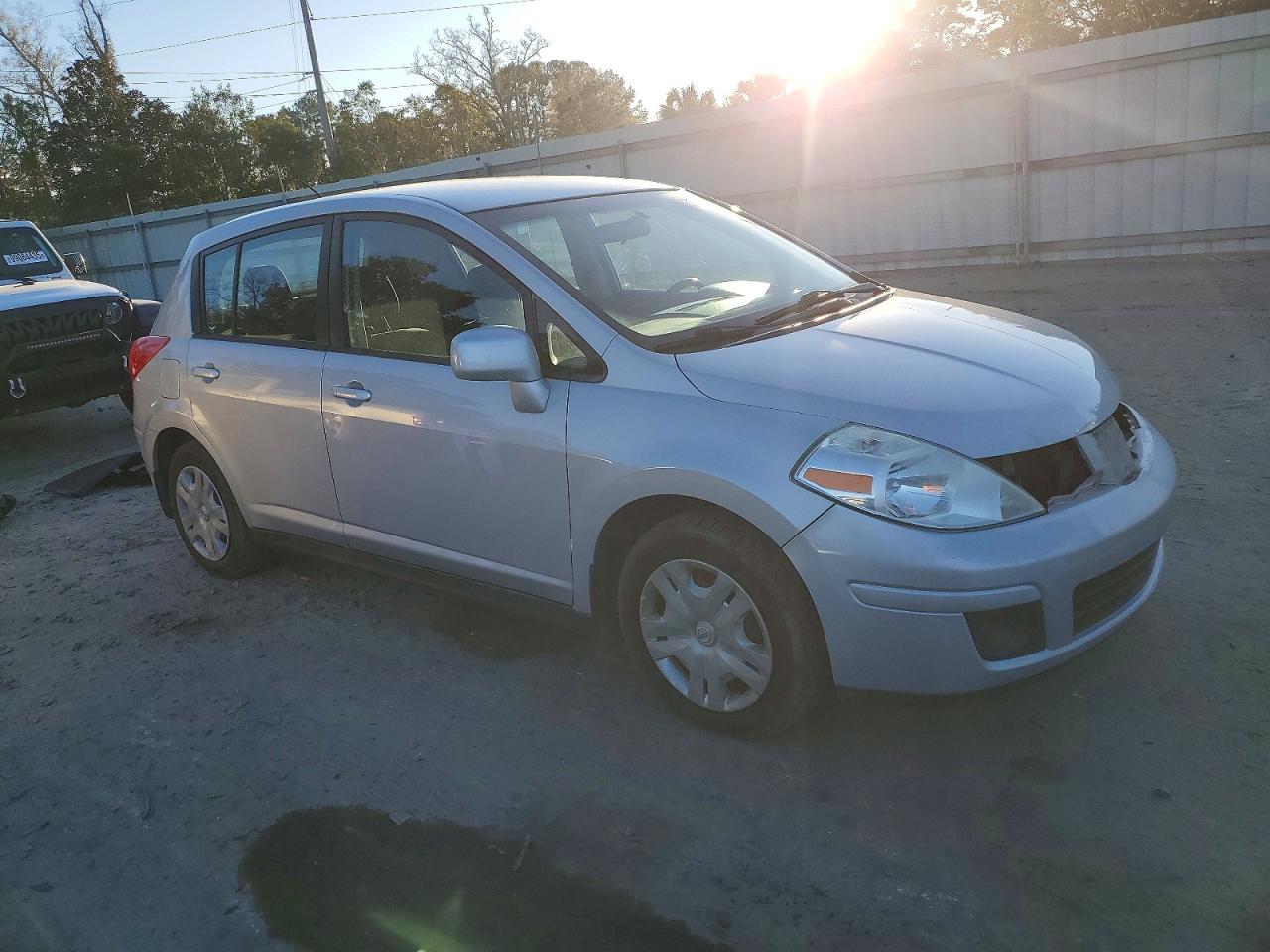 2012 NISSAN VERSA S photo 4