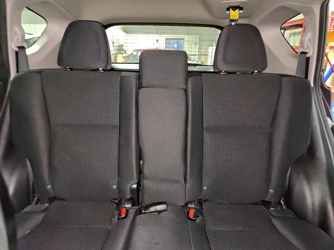 2018 TOYOTA RAV4 LE photo 19