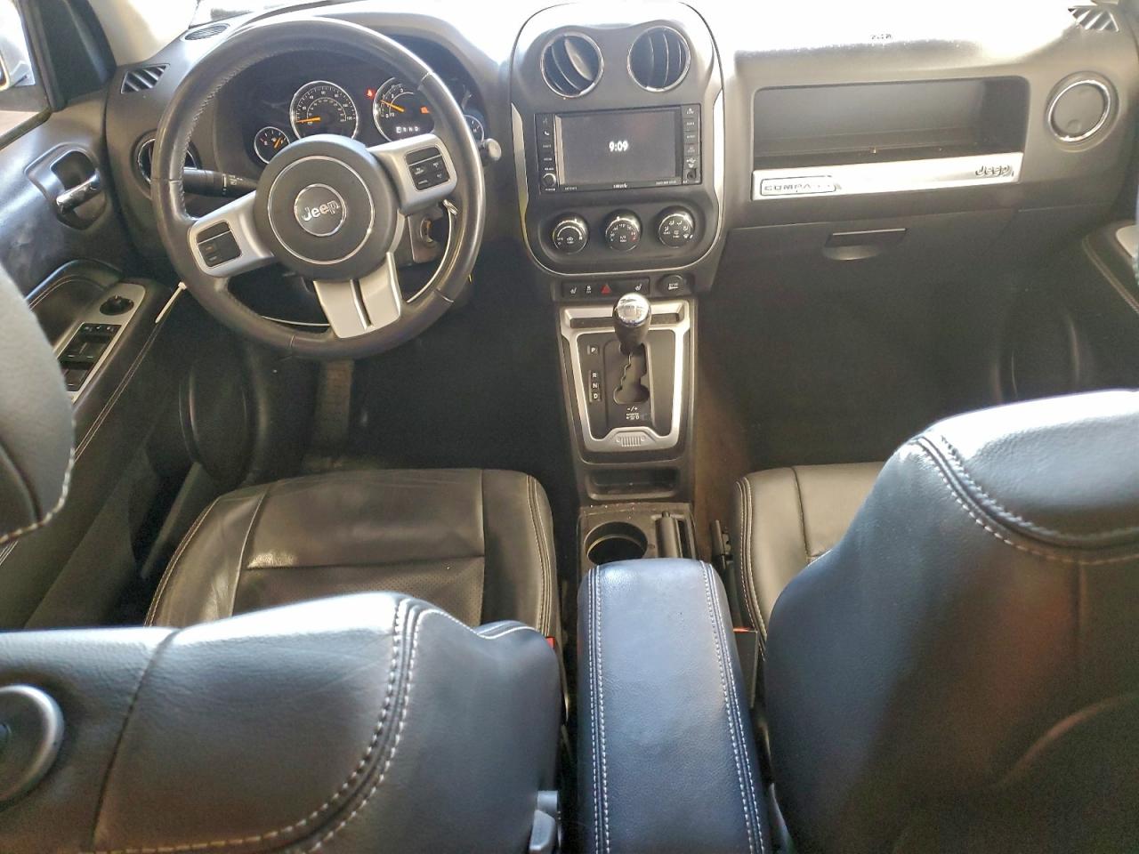 2017 JEEP COMPASS LATITUDE photo 8