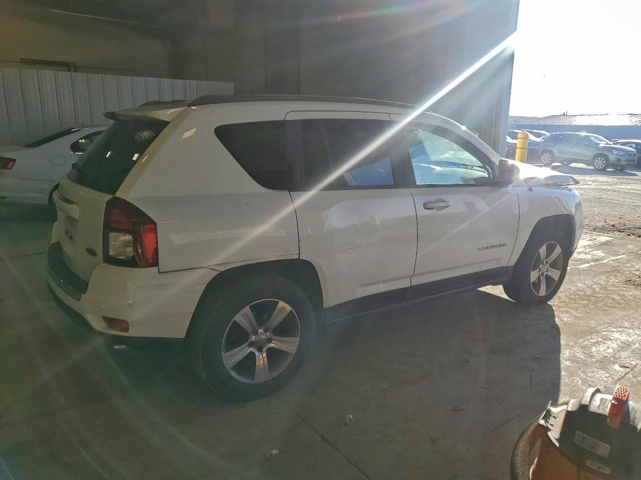 2017 JEEP COMPASS LATITUDE photo 3
