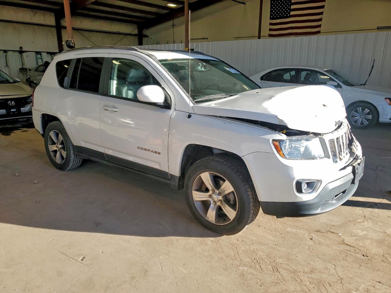 2017 JEEP COMPASS LATITUDE photo 4