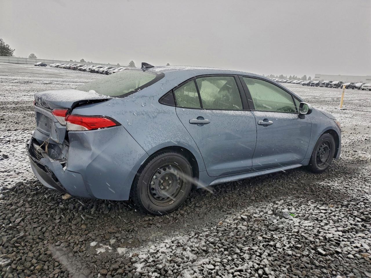 2022 TOYOTA COROLLA L photo 3