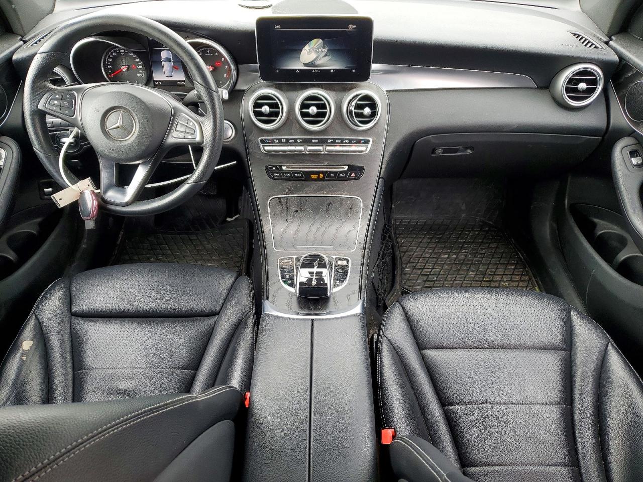 2018 MERCEDES-BENZ GLC 300 photo 15