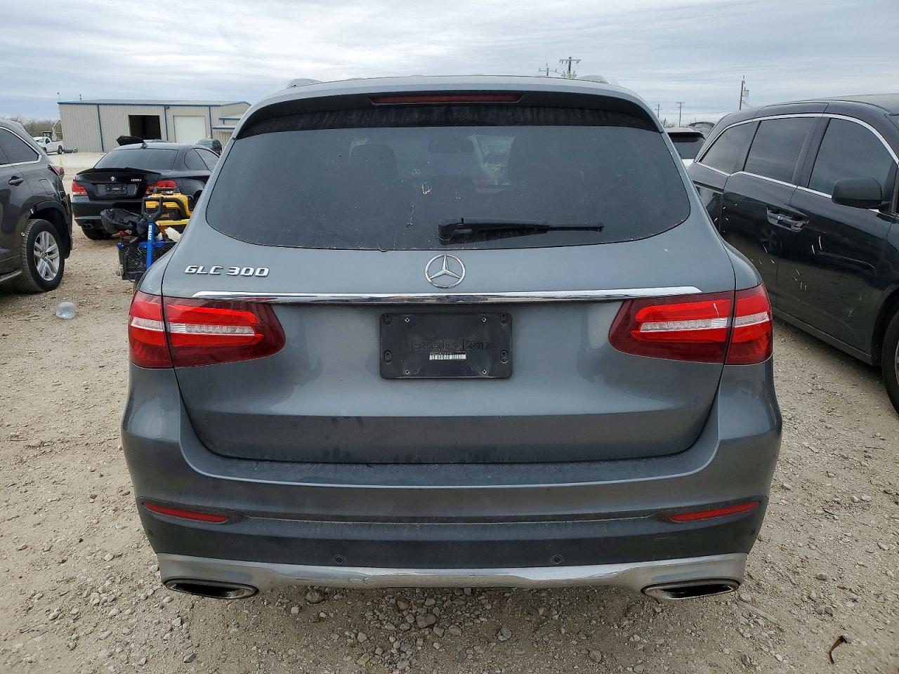 2018 MERCEDES-BENZ GLC 300 photo 11