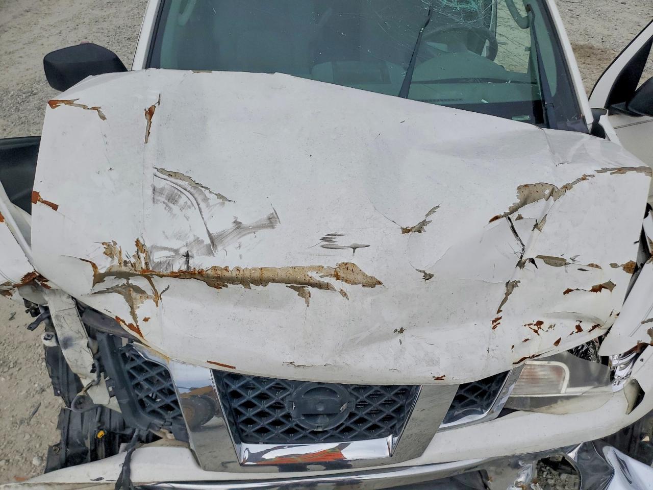 2011 NISSAN FRONTIER S photo 31