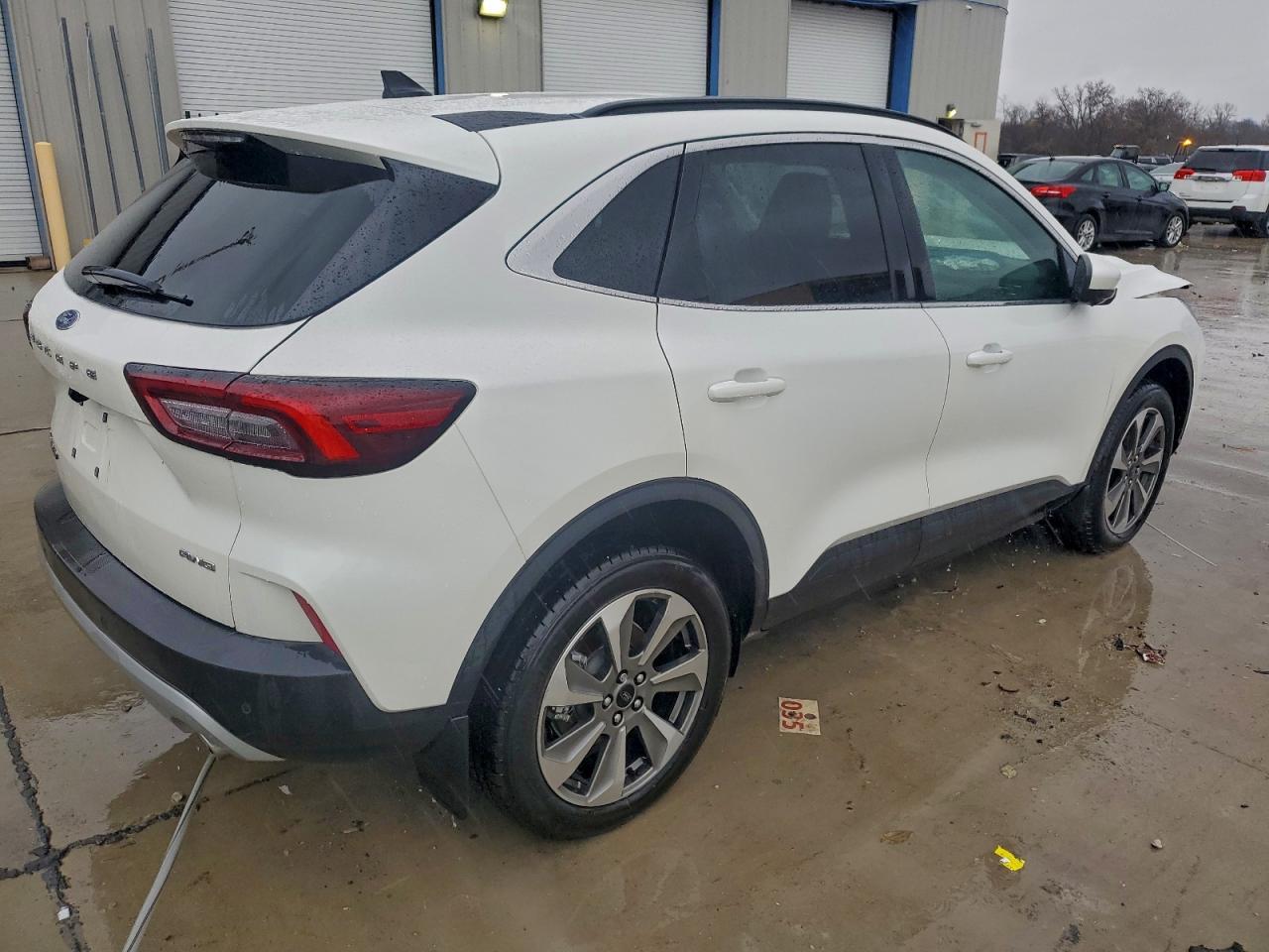 2025 FORD ESCAPE PLATINUM photo 3