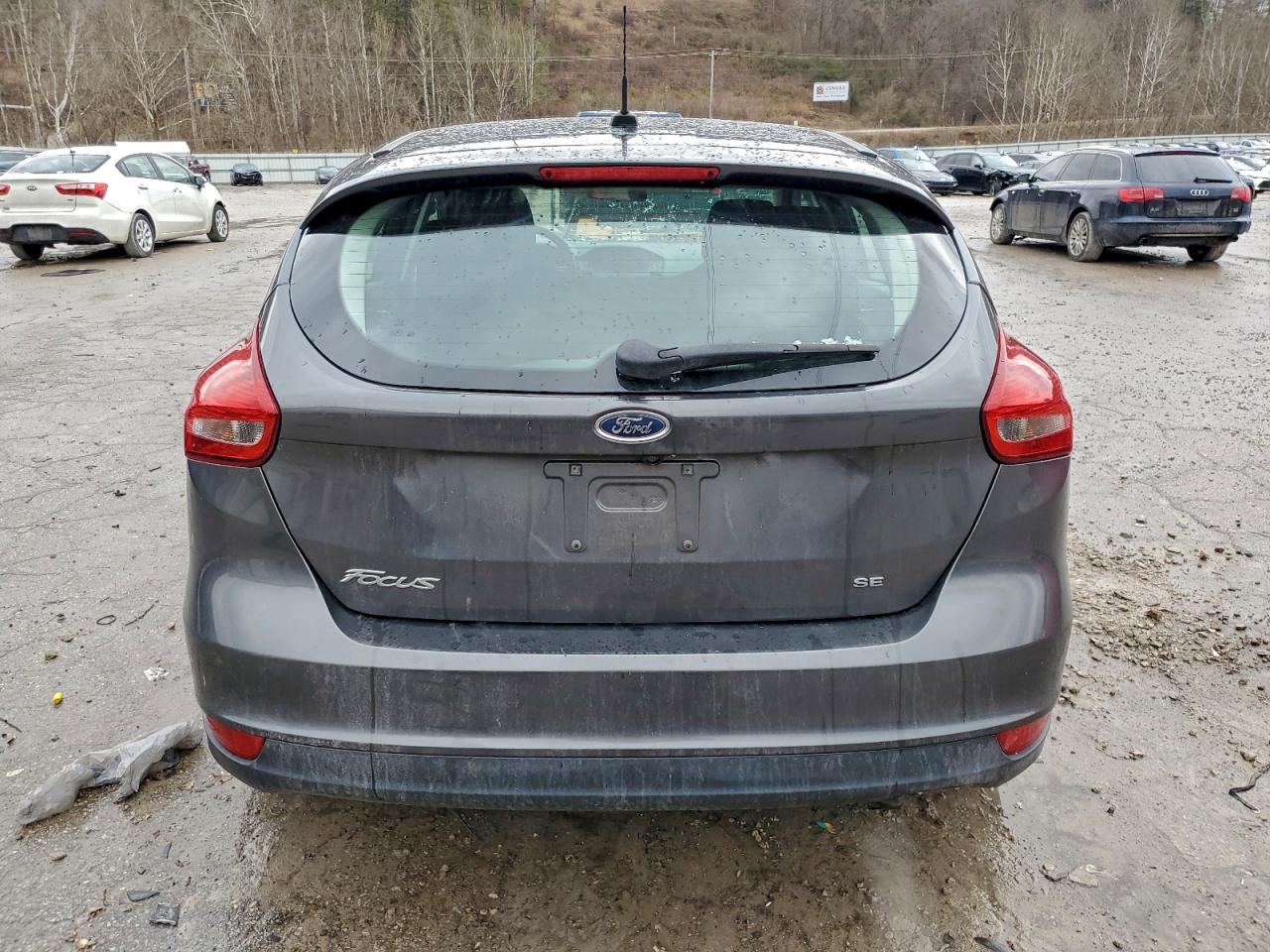 2018 FORD FOCUS SE photo 6