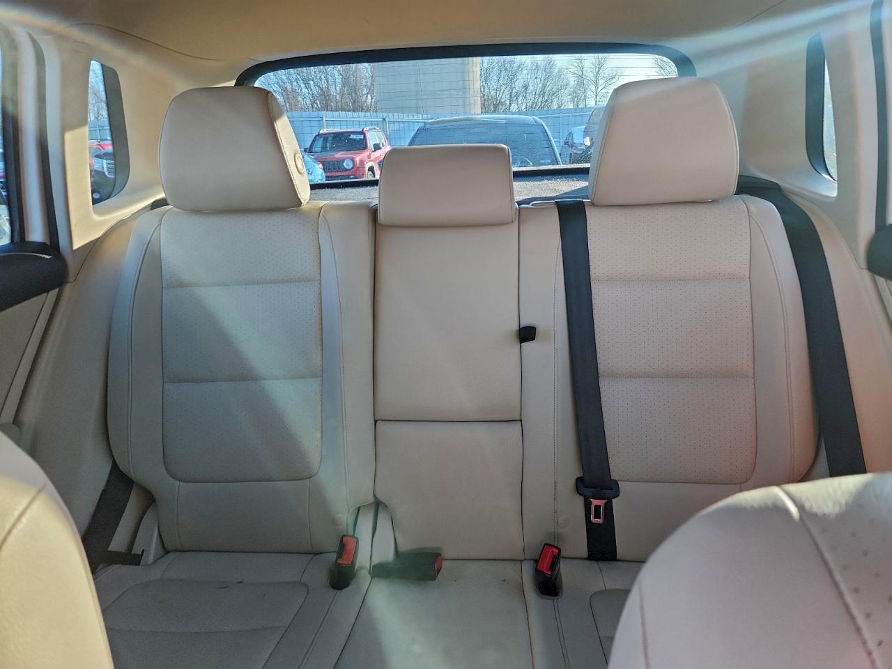 2013 VOLKSWAGEN TIGUAN S photo 19