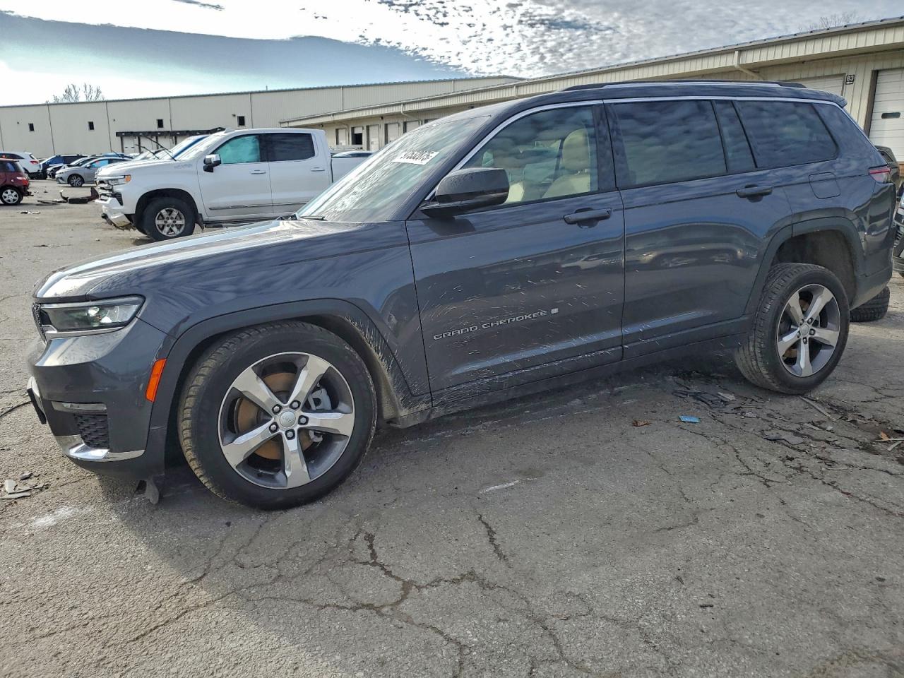 2022 JEEP GRAND CHEROKEE