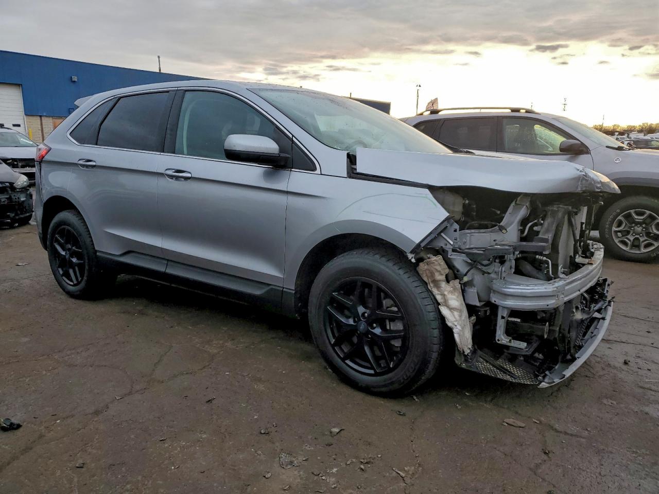 2021 FORD EDGE SEL photo 4