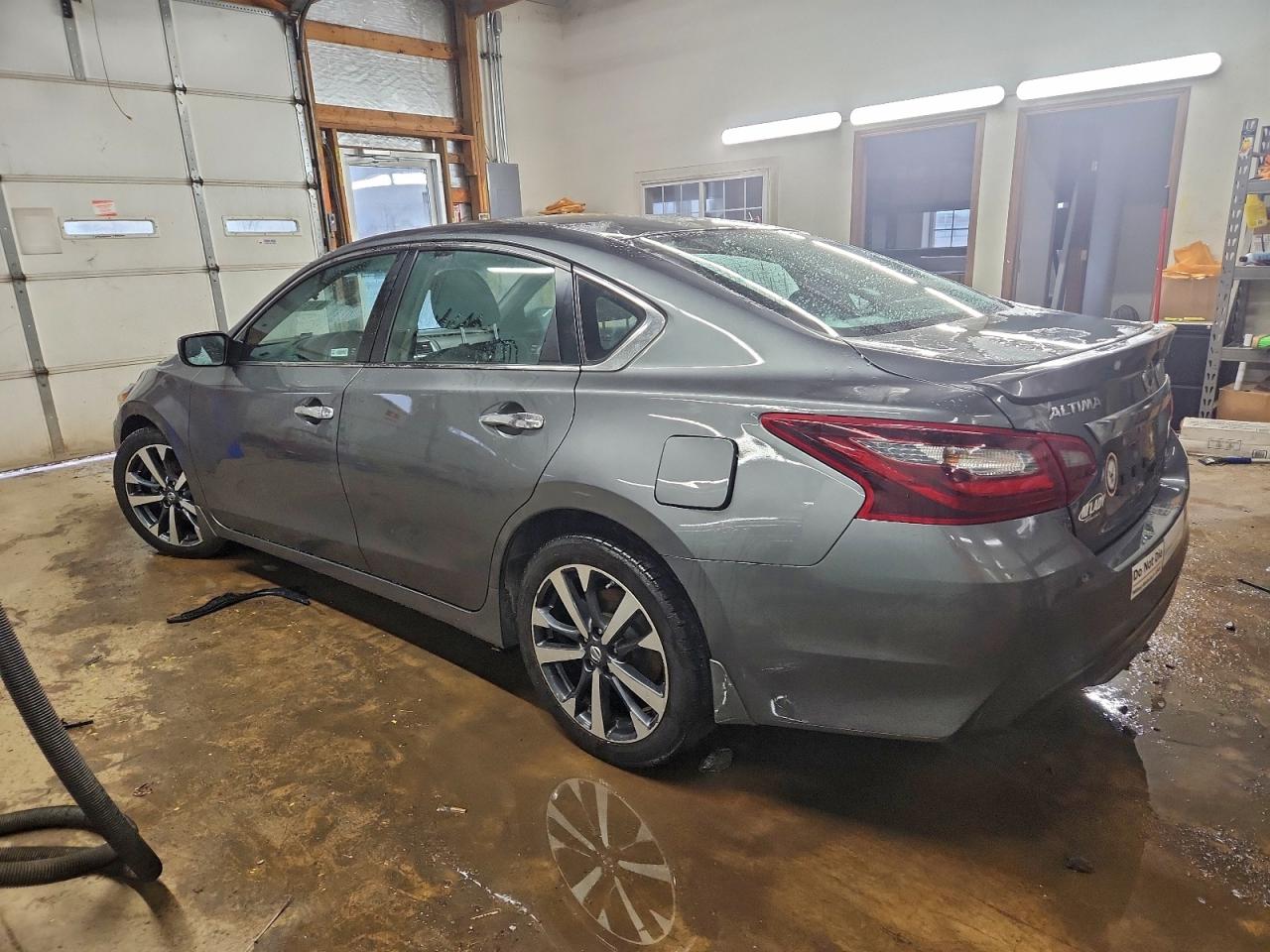 2017 NISSAN ALTIMA 2.5 photo 2