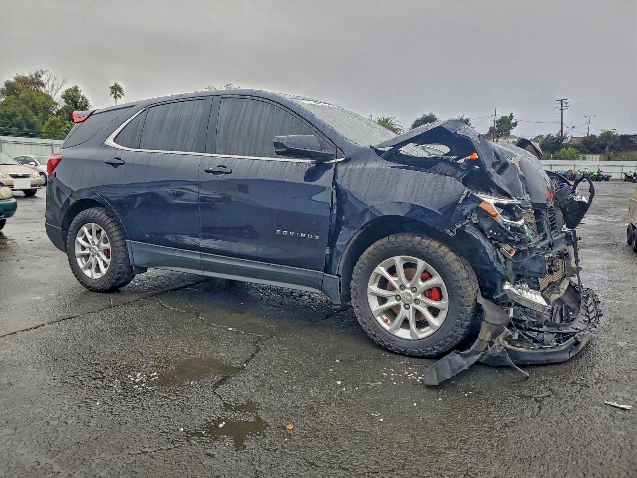 2021 CHEVROLET EQUINOX LT photo 4