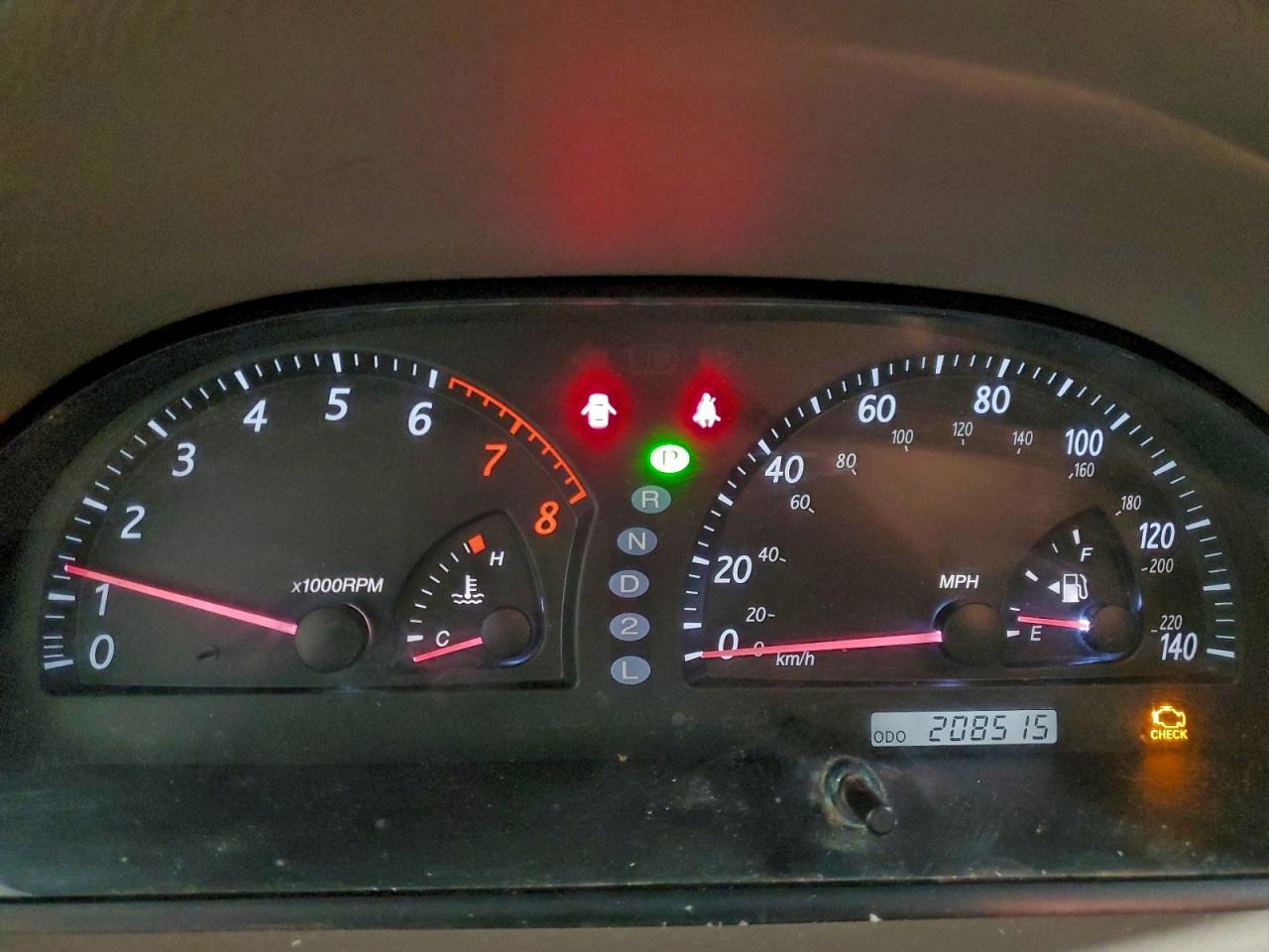 2002 TOYOTA CAMRY LE photo 9