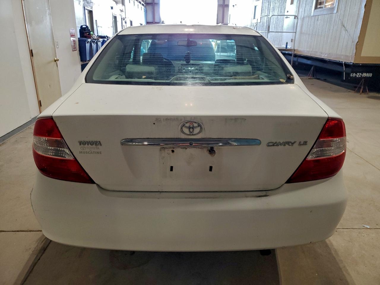 2002 TOYOTA CAMRY LE photo 6