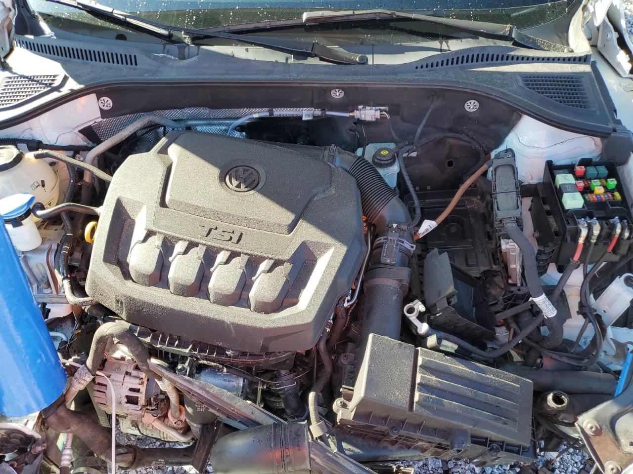 2021 VOLKSWAGEN PASSAT SE photo 41