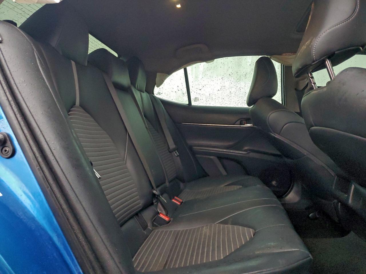 2019 TOYOTA CAMRY L photo 10