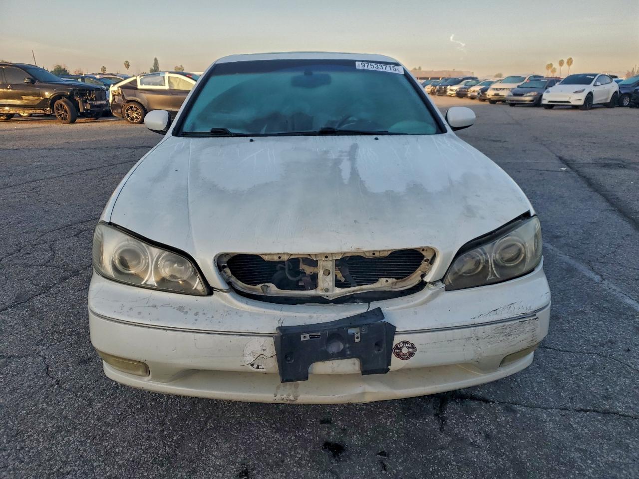 2001 INFINITI I30 photo 9