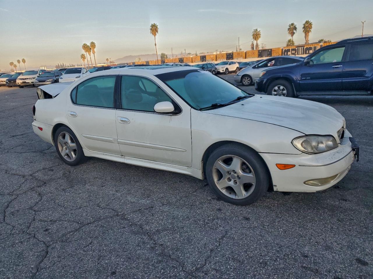 2001 INFINITI I30 photo 7