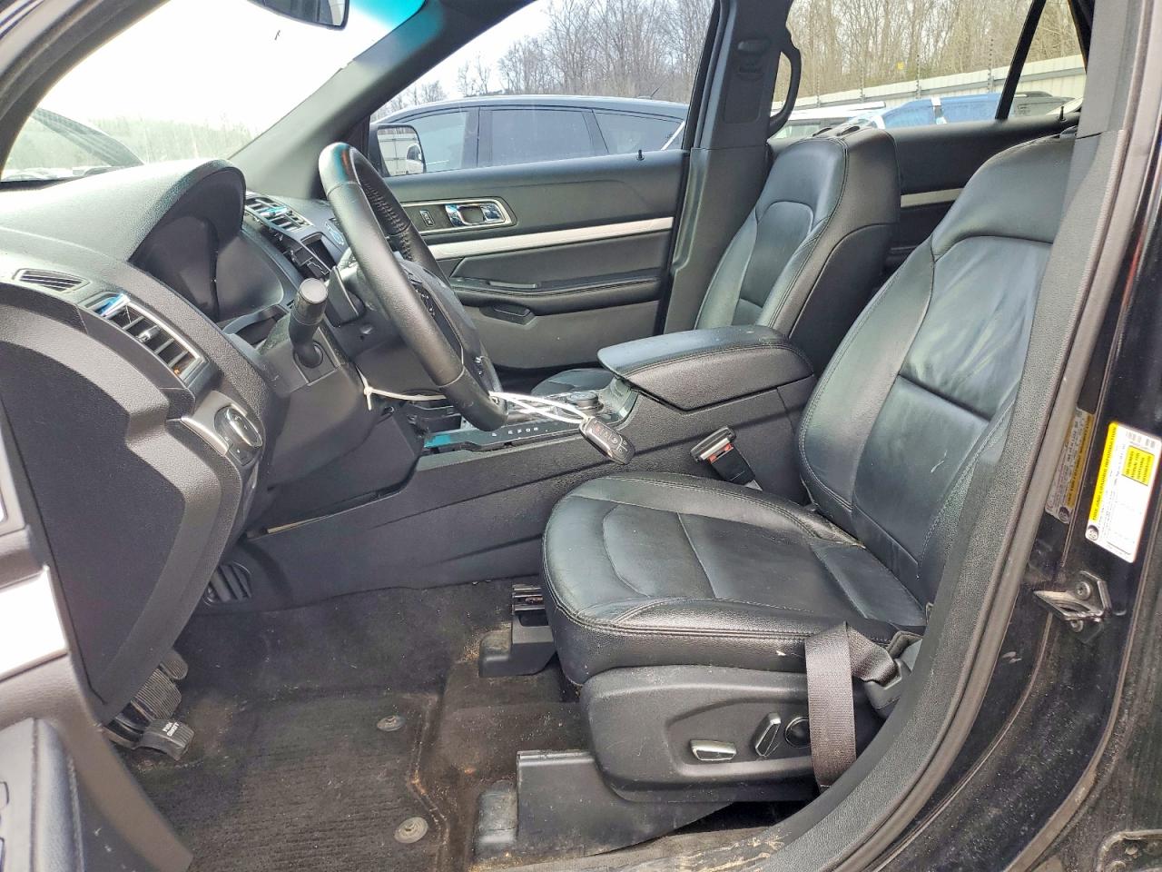 2016 FORD EXPLORER XLT photo 7