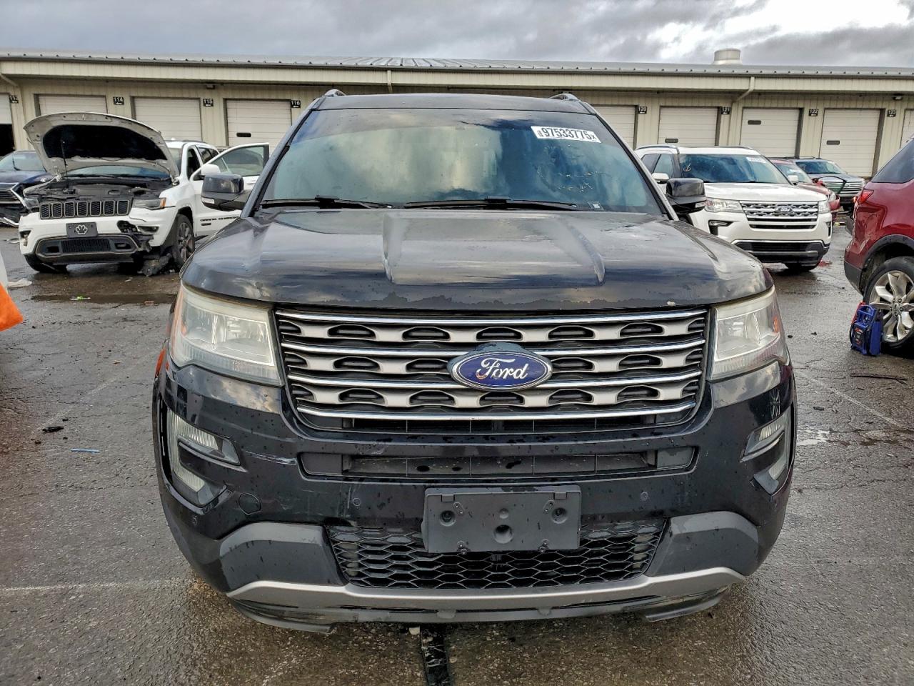 2016 FORD EXPLORER XLT photo 5