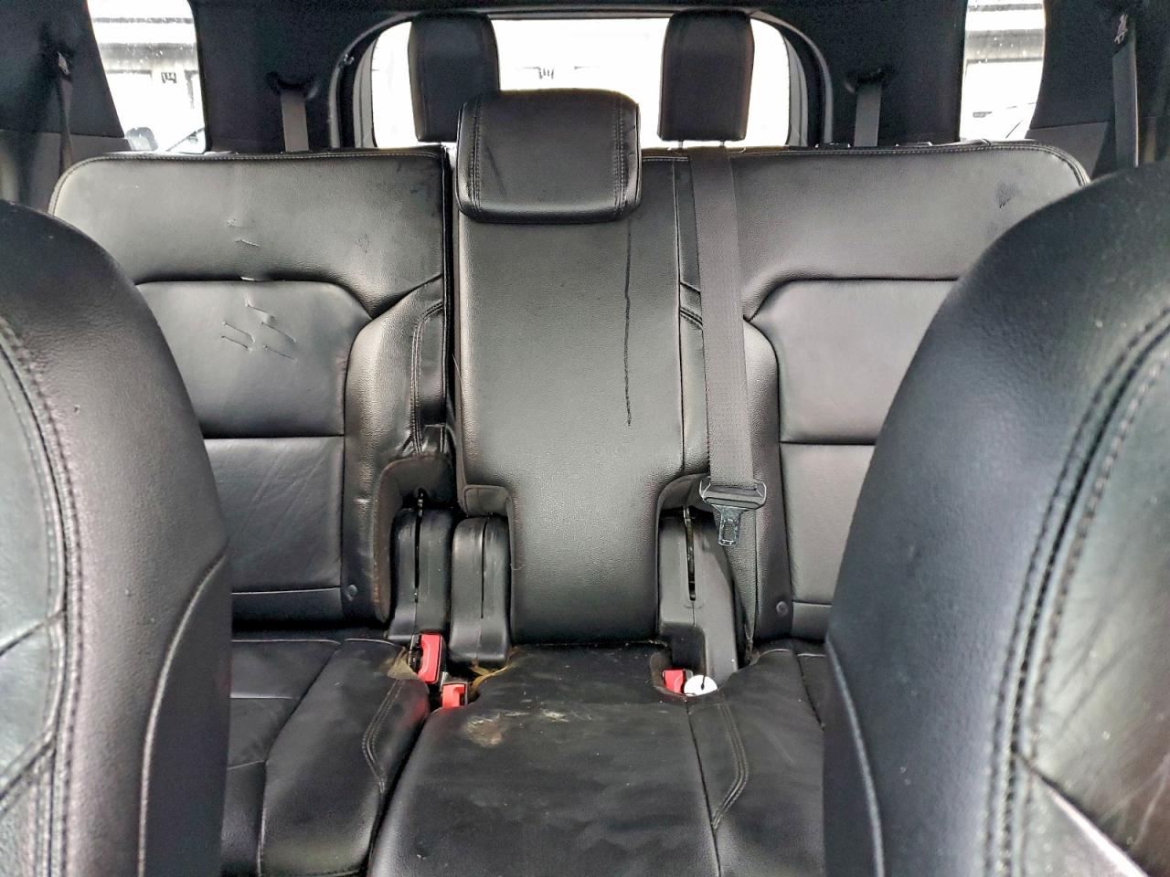 2016 FORD EXPLORER XLT photo 10